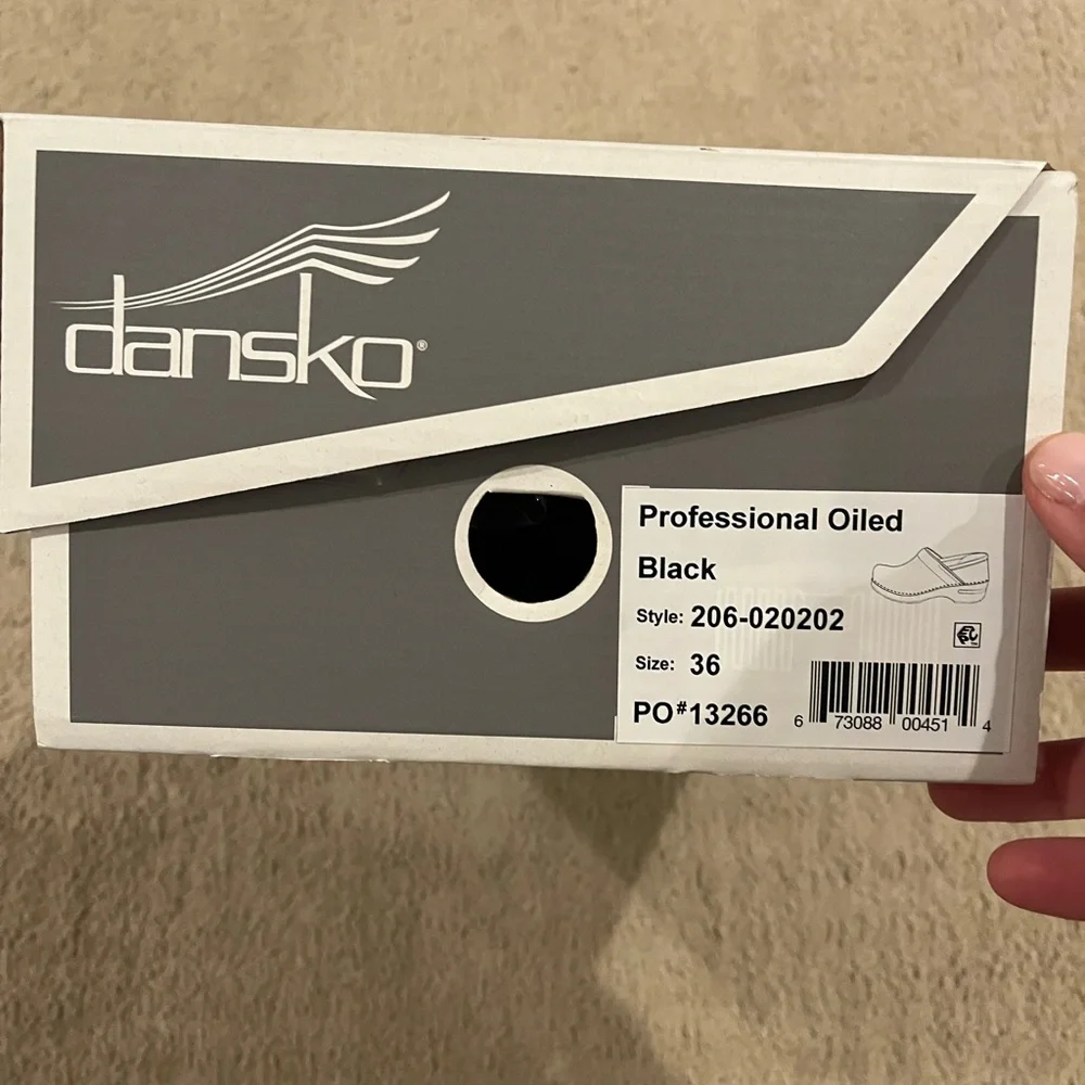 Dansko clogs - Picture 8 of 11